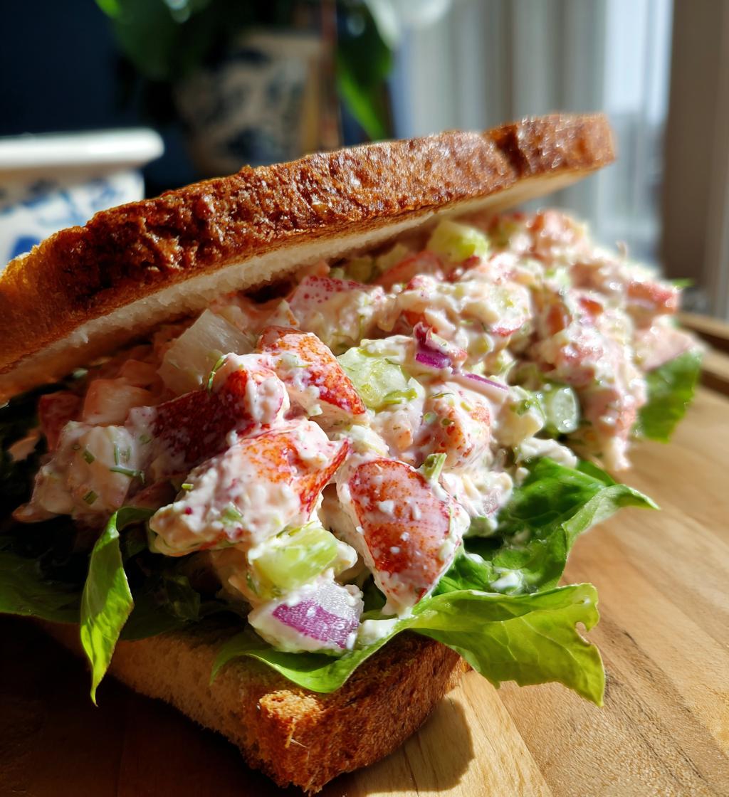 lobster salad sandwich