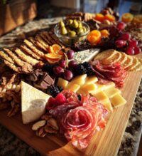 charcuterie board valentines