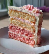 pink valentines cake