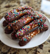 valentines day chocolate covered pretzel