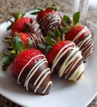 valentines day strawberries